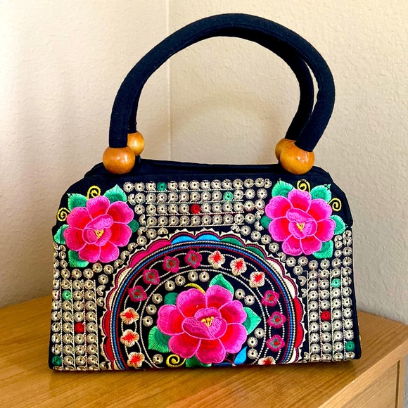 handmade Handbags - Chinese handmade embroidery crossbody purse